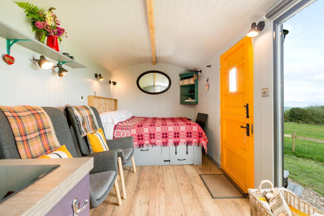 The Big Cwtch Shepherd'S Hut Kidwelly 外观 照片