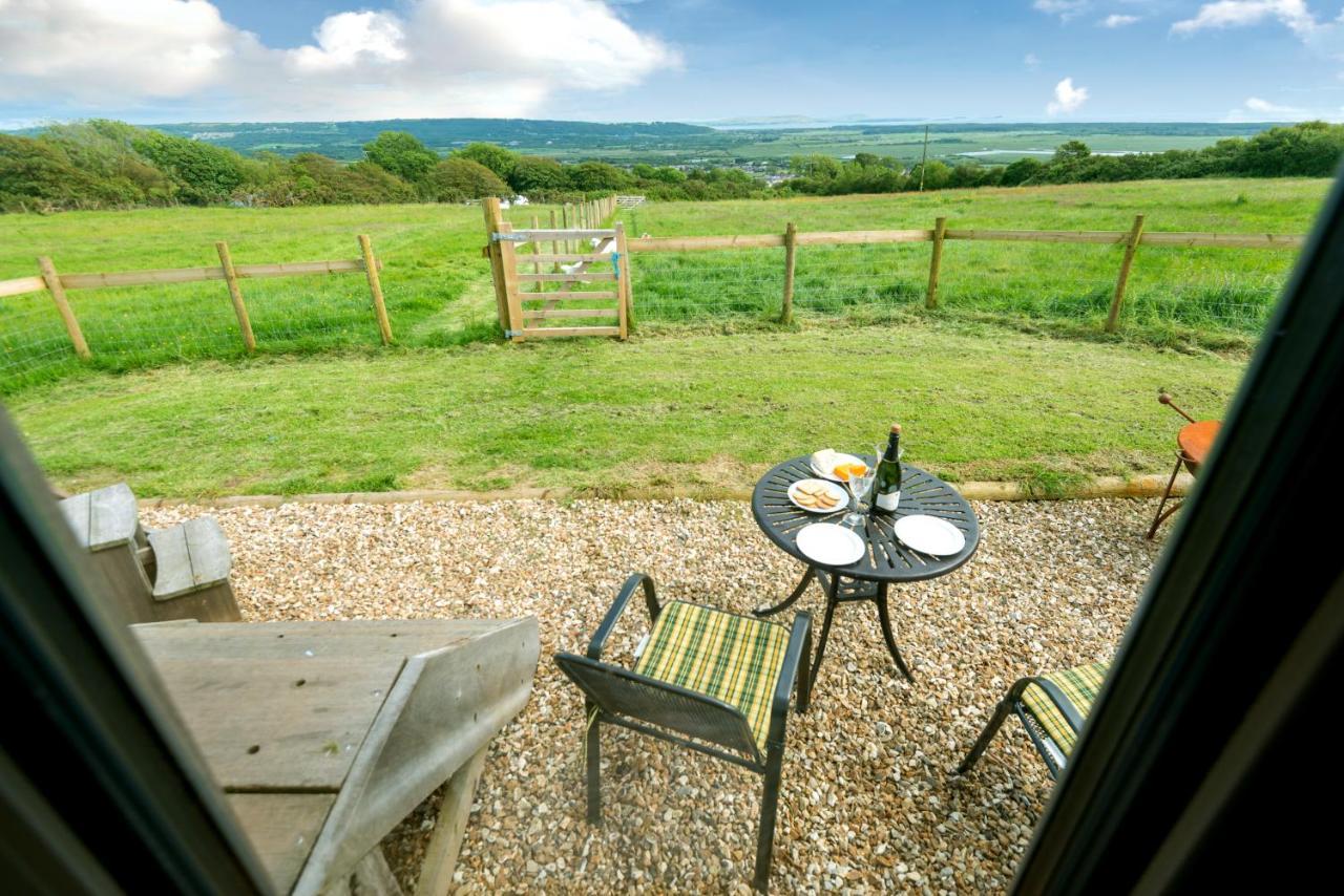 The Big Cwtch Shepherd'S Hut Kidwelly 外观 照片