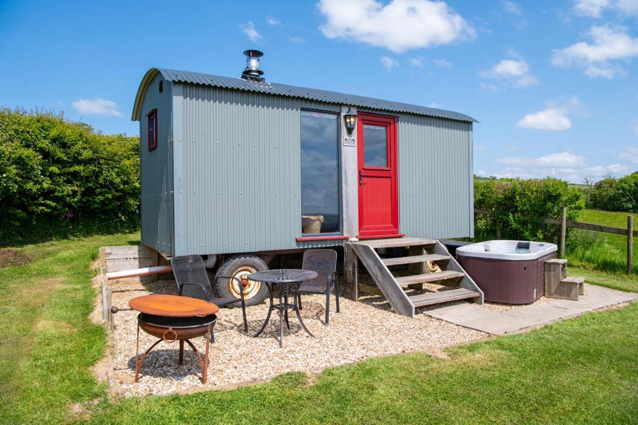 The Big Cwtch Shepherd'S Hut Kidwelly 外观 照片